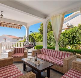 4 Bedroom Villa with Pool near Milna, Brac Island Sleeps 8 